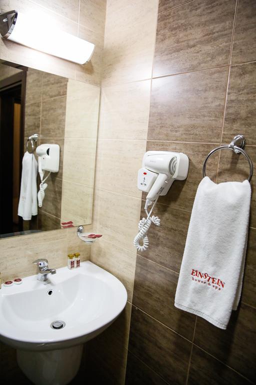 Einstein House & Spa Marchevo Oda fotoğraf